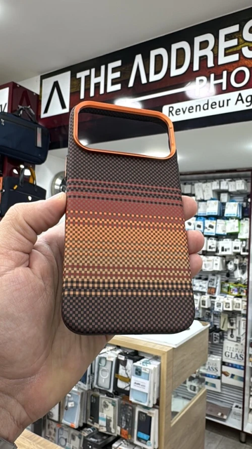 Coque Antichoc Ip 17 pro 17 Promax en carbone avec Charge sans Fil