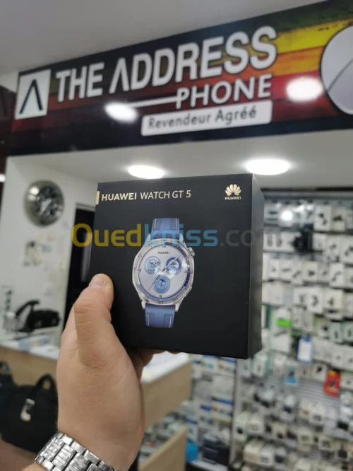 Montre Huawei Watch GT 5 version bleu 