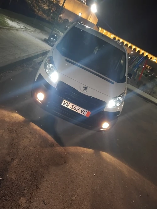 Peugeot Expert 2018 V.U Court