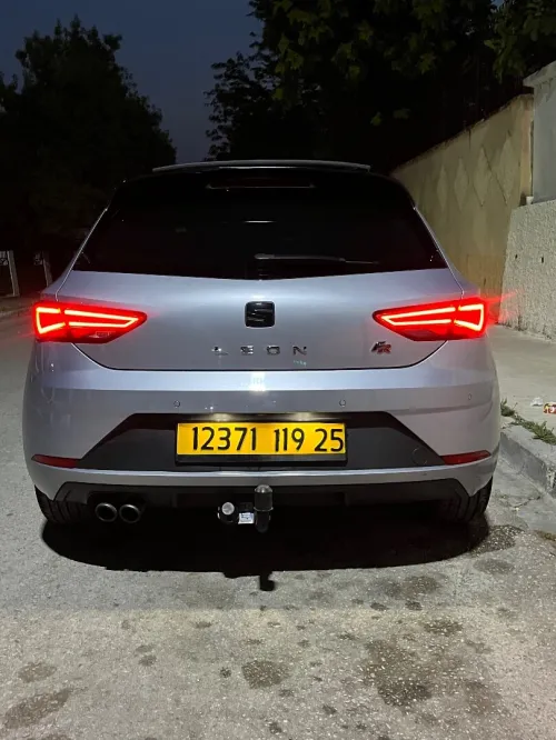 Seat Leon 2019 beats