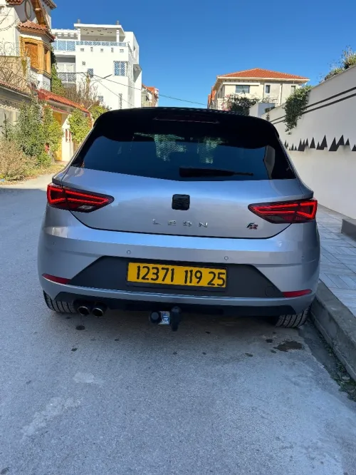 Seat Leon 2019 beats