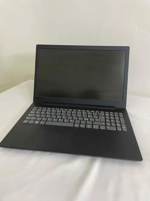 Laptop Lenovo V145-15AST