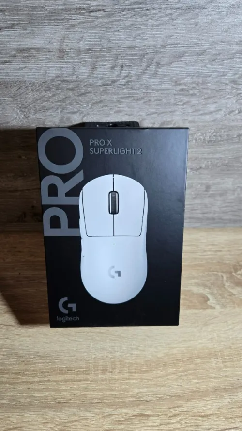 Logitech G Pro X Superlight 2  Souris Gaming Sans Fil Ultra Légère 60g (HERO 2, 32K DPI)
