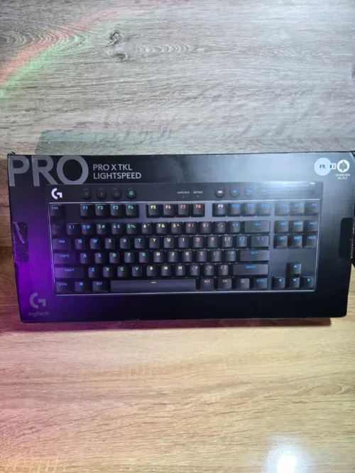 Logitech G Pro X TKL LIGHTSPEED Clavier Gaming Sans Fil RGB Tenkeyless pour Esport