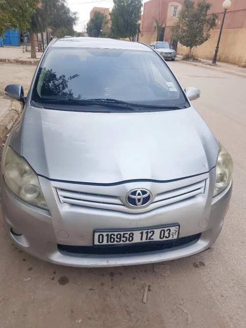 Toyota Auris 2012 Dynamique +