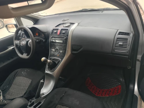 Toyota Auris 2012 Dynamique +