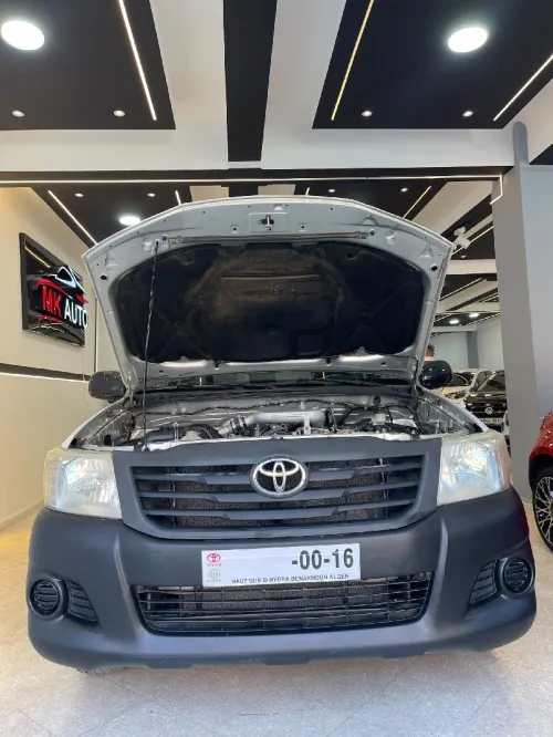 Toyota Hilux 2015 LEGEND DC 4x4