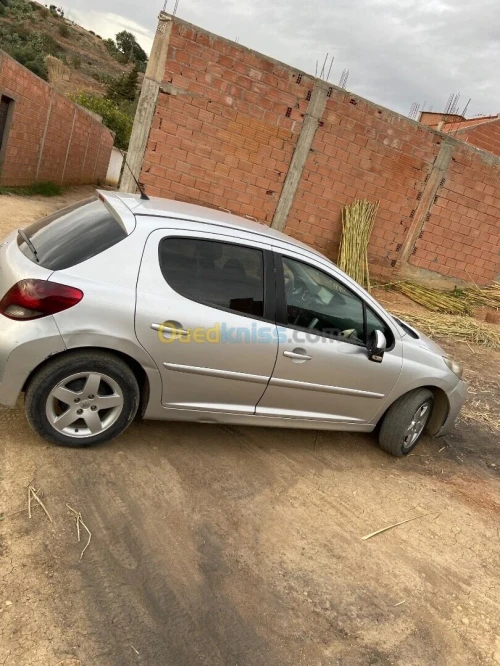 Peugeot 207 2012 207