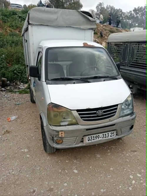 Faw CA 1024 2013 Conteneur