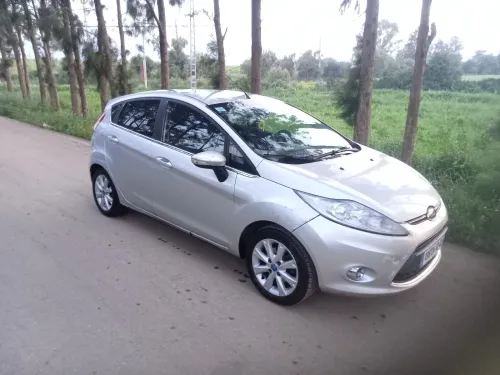 Ford Fiesta 2012 Titanium Sport pack