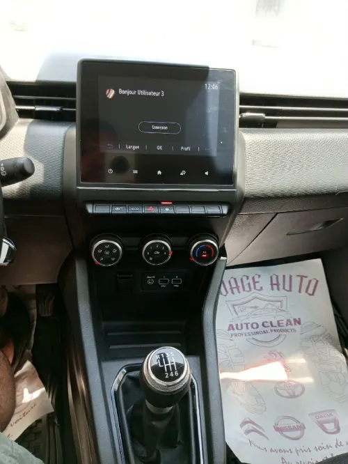 Renault Clio 5 2022 Bisnesse