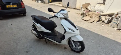 piaggio fly 2015
