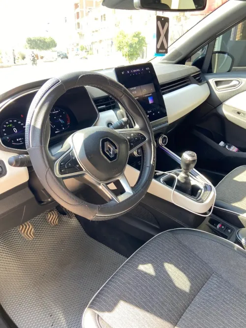 Renault Clio5 2023 Techno plus