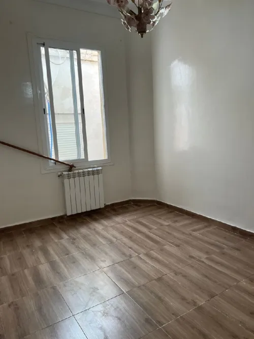 Location Appartement Niveau de villa F4 Alger Hussein dey
