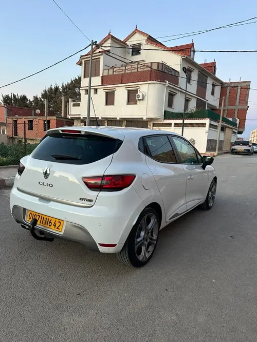 Renault Clio 4 2015 GT Line +