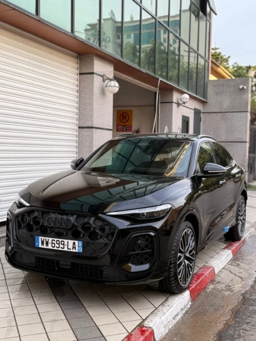 Audi Q5 2025 Sline
