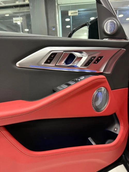 BMW XM 2024 XM