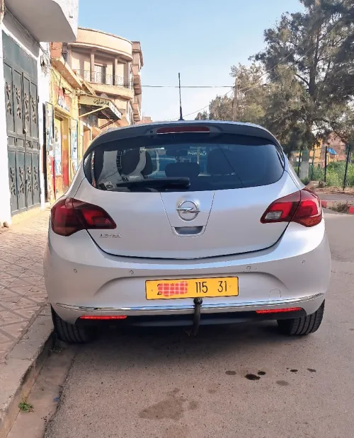 Opel Astra 2015 