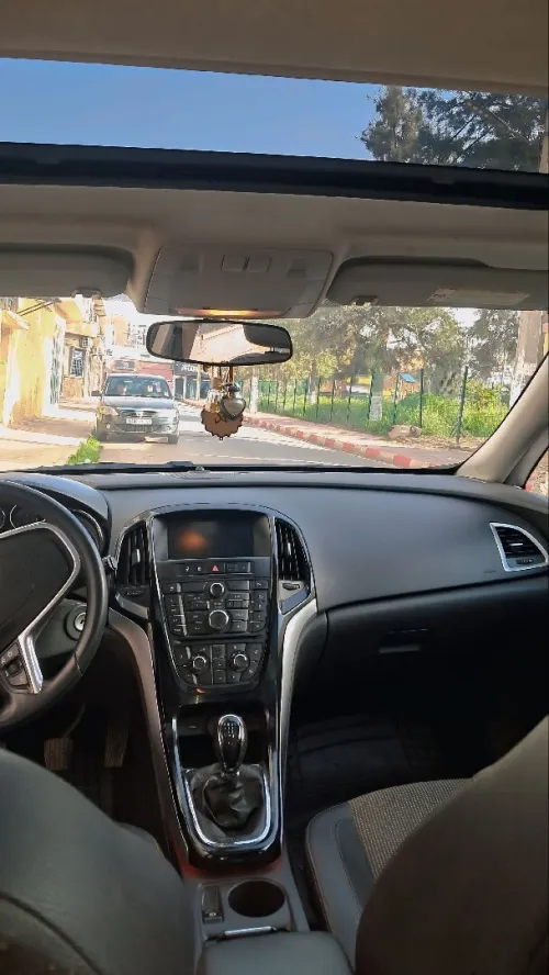 Opel Astra 2015 