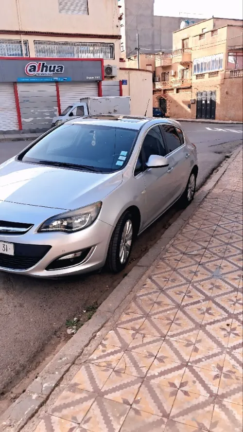 Opel Astra 2015 