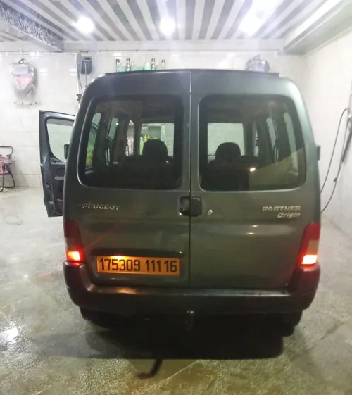 Peugeot Bartner 2011 Alger