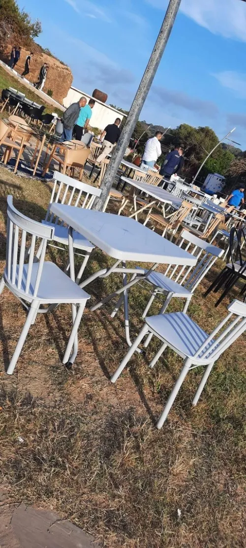 Table chaise كراسي و طاولات 