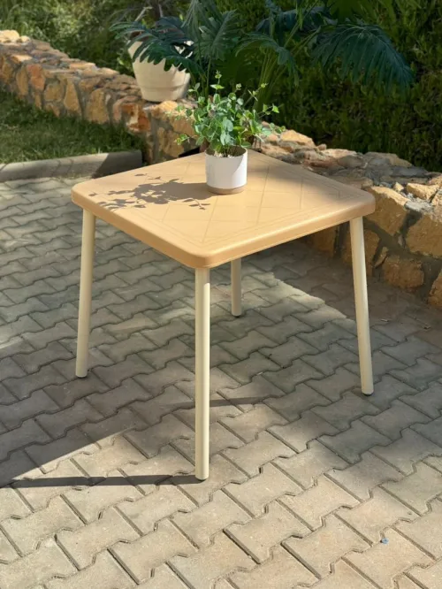 Table chaise كراسي و طاولات 