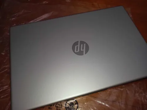 LAPTOP HP RYZEN  5 7520U