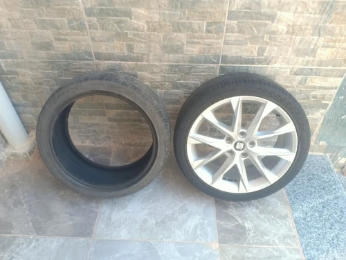 Jante Leon R18+ 2 pneus 225/40 R18