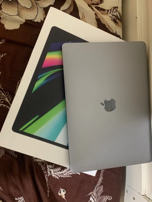 MacBook Pro M2 2022