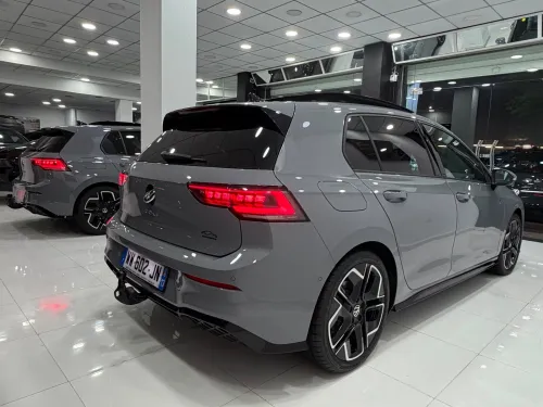 Volkswagen Golf 8 2025 Pro R-line