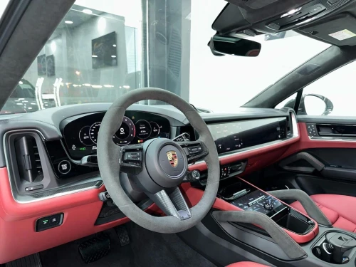 Porsche Cayenne 2025 Coupé ful carbon