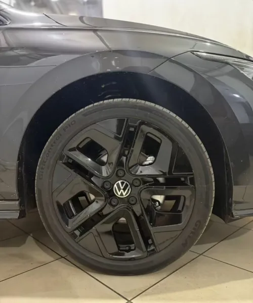 Volkswagen Golf 8 2025 Pro R-line