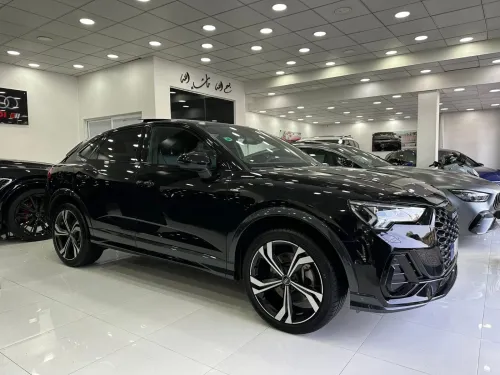 Audi Q3 2024 SLINE black édition
