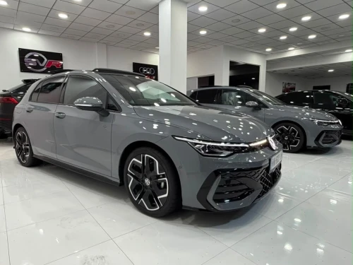 Volkswagen Golf 8 2025 Pro R-line