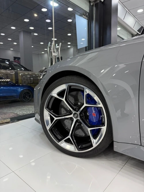 Audi RS6 Avante  2025 Performance