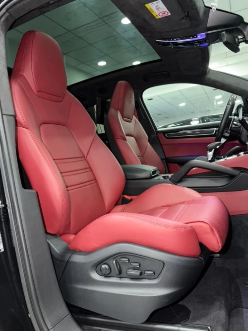 Porsche Cayenne coupé 2023 GTS