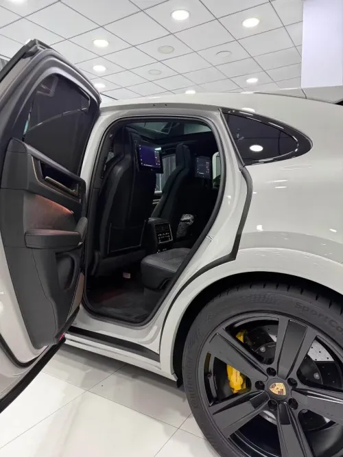 Porsche Cayenne coupé 2026 GTS