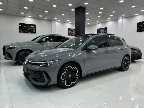 Volkswagen Golf 8 2025 R-Line