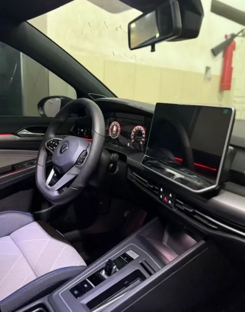 Volkswagen Golf 8 2025 Pro R-line