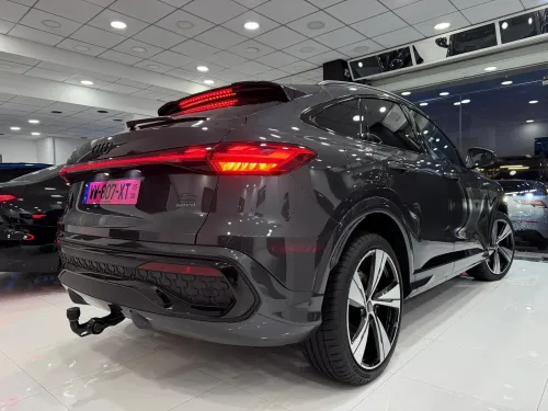 Audi Q5 2026 SLINE
