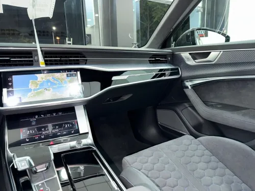 Audi RS6 Avante  2025 Performance