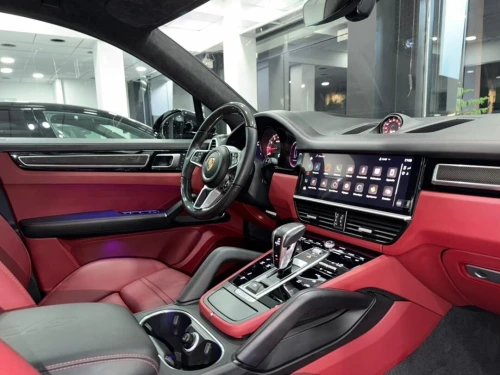 Porsche Cayenne coupé 2023 GTS