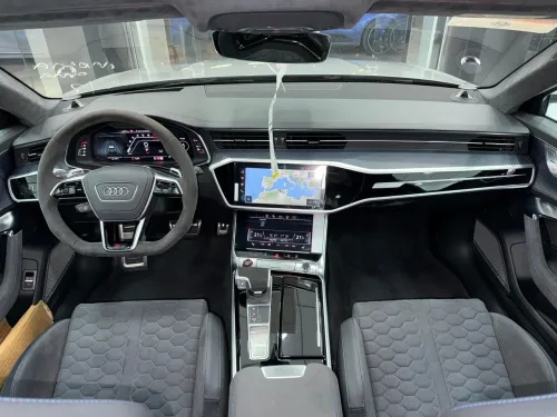 Audi RS6 Avante  2025 Performance