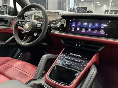 Porsche Cayenne 2025 GTS