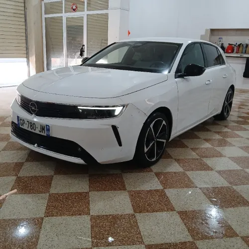 Opel Astra 2023 