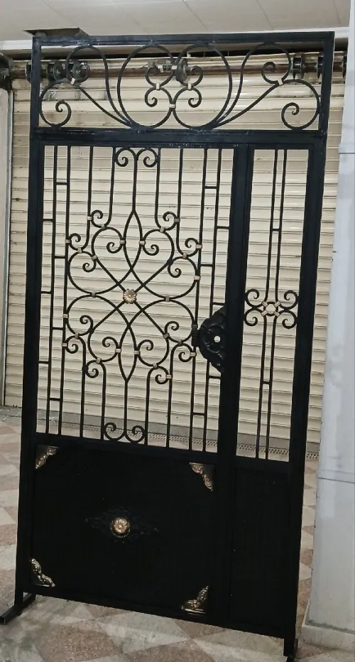 Porte fer forgé