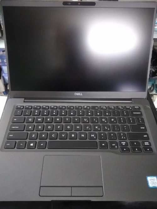 DELL latitude 7400
