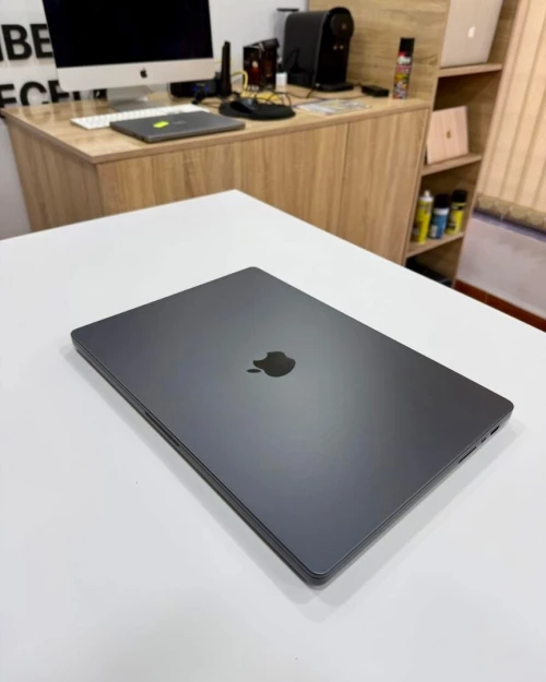 MACBOOK PRO 2024 - 16 POUCES - M4 PRO