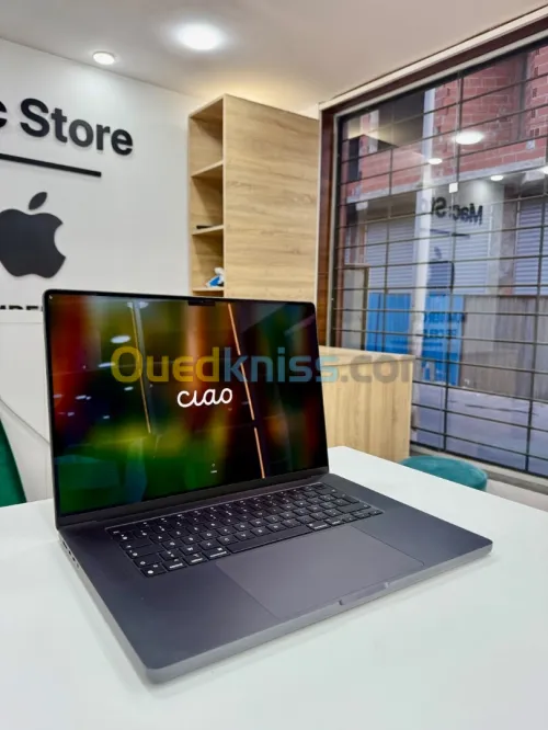 MACBOOK PRO 2023 M3 PRO 16 POUCES